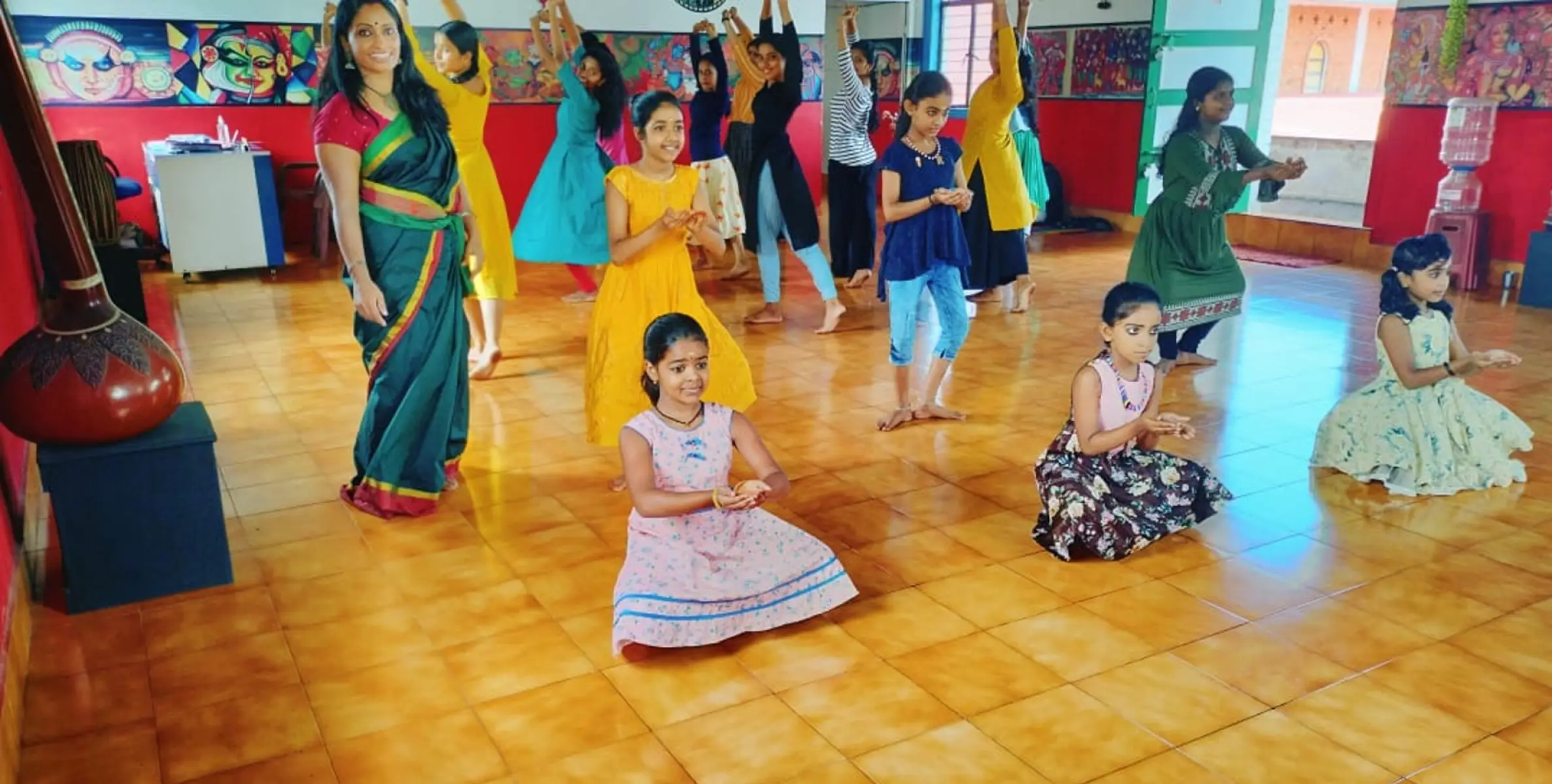 അതിജീവന ചുവടുകളുമായി നര്‍ത്തകി ലിസി മുരളീധരന്‍